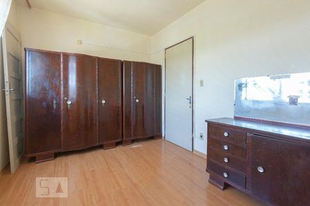 Quarto 1 de apartamento para alugar com 2 quartos, 60m² em Santa Tereza, Porto Alegre