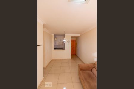 Sala de apartamento à venda com 3 quartos, 57m² em Vila Araguaia, São Paulo