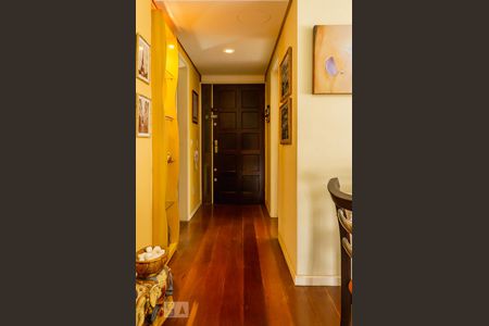 Hall de Entrada de apartamento para alugar com 3 quartos, 140m² em Mont Serrat, Porto Alegre