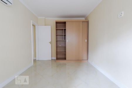Quarto 1 de apartamento para alugar com 3 quartos, 106m² em Moinhos de Vento, Porto Alegre