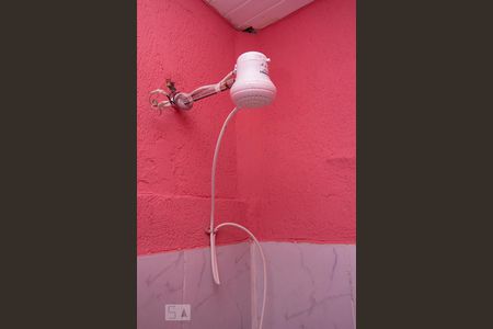 Casa à venda com 48m², 2 quartos e sem vaga Casa à venda com 48m², 2 quartos e sem vagaDetalhe banheiro