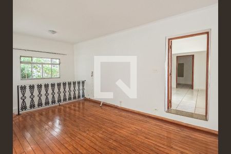 Sala de casa à venda com 3 quartos, 250m² em Vila Cavaton, São Paulo