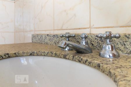 Banheiro da suíte de casa para alugar com 3 quartos, 300m² em Vila Industrial (campinas), Campinas