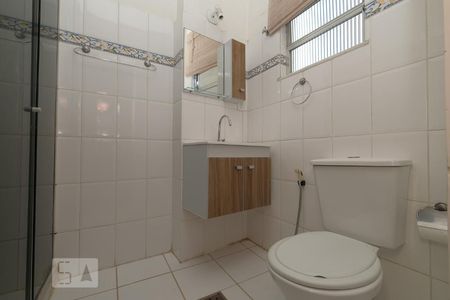 Banheiro de apartamento para alugar com 1 quarto, 43m² em Tijuca, Rio de Janeiro