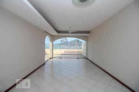 Sala de apartamento para alugar com 3 quartos, 156m² em Botafogo, Rio de Janeiro