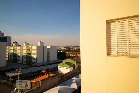 Vista do Quarto 01 de apartamento à venda com 3 quartos, 73m² em Jardim Santa Genebra, Campinas