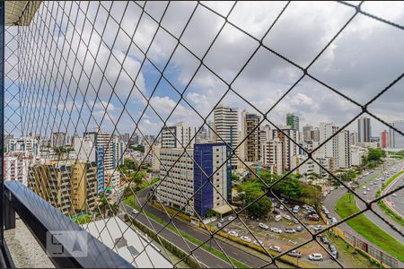 Vista da Varanda de apartamento para alugar com 2 quartos, 98m² em Pituba, Salvador