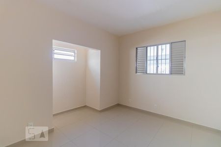 Quarto 2 de casa para alugar com 3 quartos, 81m² em Parque Boturussu, São Paulo