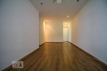 Sala de apartamento para alugar com 3 quartos, 85m² em Recreio dos Bandeirantes, Rio de Janeiro