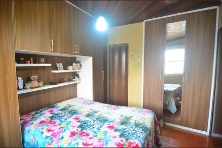 Suíte de casa à venda com 3 quartos, 110m² em Estância Velha, Canoas