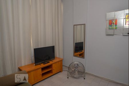 Sala de kitnet/studio para alugar com 1 quarto, 20m² em Centro, Rio de Janeiro