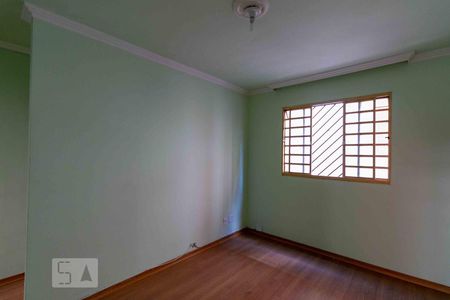 Sala de apartamento à venda com 2 quartos, 60m² em Itapoã, Belo Horizonte