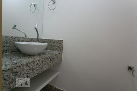 Lavabo de apartamento para alugar com 2 quartos, 58m² em Carmo, Belo Horizonte