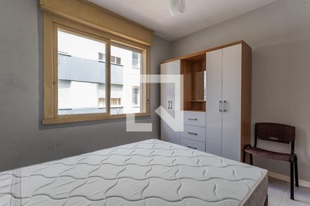 Quarto de apartamento para alugar com 1 quarto, 42m² em Jardim do Salso, Porto Alegre