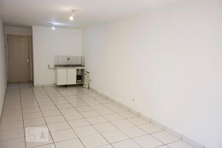 Sala de kitnet/studio para alugar com 1 quarto, 34m² em Asa Norte, Brasília