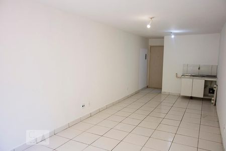 Sala de kitnet/studio para alugar com 1 quarto, 34m² em Asa Norte, Brasília