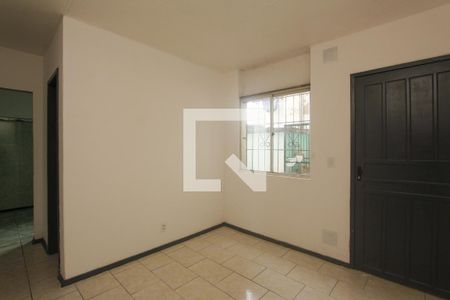 Sala de apartamento à venda com 2 quartos, 55m² em Rubem Berta, Porto Alegre