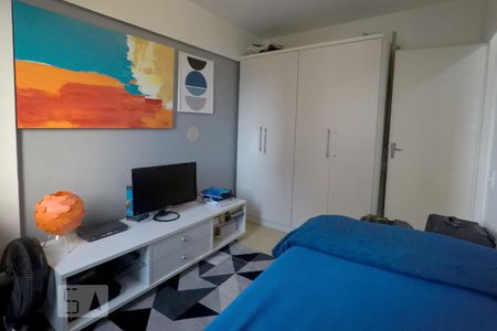 Quarto 1 de apartamento para alugar com 2 quartos, 54m² em Vila Vermelha, São Paulo