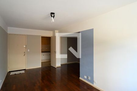 Sala de apartamento para alugar com 3 quartos, 77m² em Vila Gumercindo, São Paulo