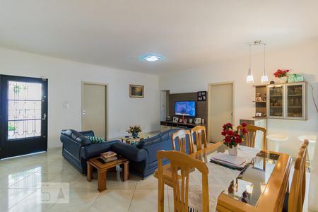Sala de casa para alugar com 3 quartos, 203m² em Jardim de Lorenzo, São Paulo