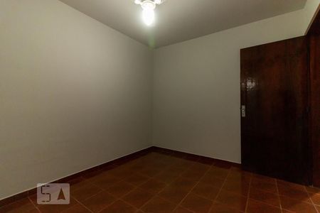 Quarto 2 de casa à venda com 3 quartos, 150m² em Vila Fachini, São Paulo