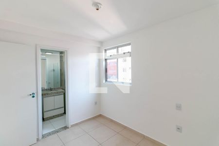 Quarto Suíte de apartamento à venda com 2 quartos, 52m² em Conjunto Califórnia, Belo Horizonte