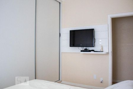Quarto 1 de apartamento à venda com 2 quartos, 65m² em Grajaú, Rio de Janeiro