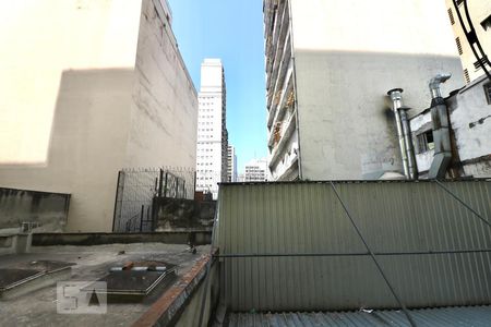 Vista de kitnet/studio para alugar com 1 quarto, 31m² em Santa Ifigênia, São Paulo