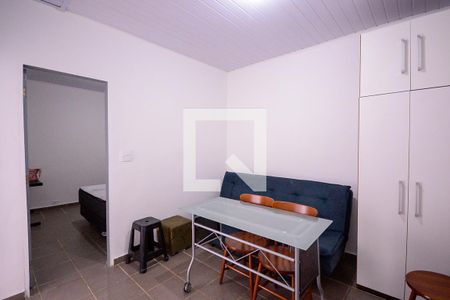 Sala  de kitnet/studio para alugar com 1 quarto, 41m² em Vila Gumercindo, São Paulo