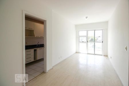 Sala de apartamento para alugar com 2 quartos, 70m² em Recreio dos Bandeirantes, Rio de Janeiro