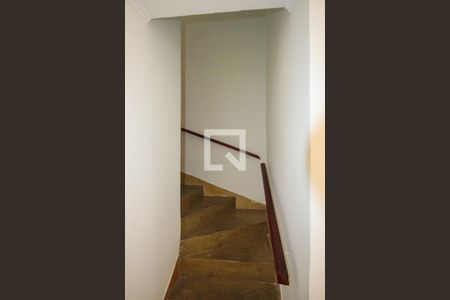 Escada de casa para alugar com 3 quartos, 155m² em Vila Formosa, São Paulo