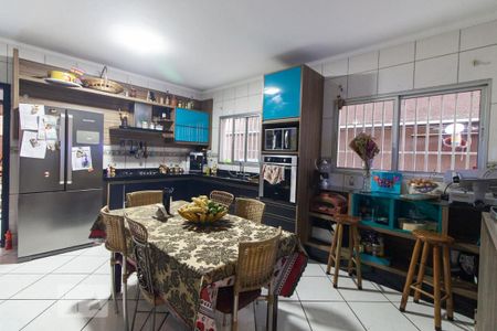 Cozinha de casa à venda com 3 quartos, 178m² em Jardim Piqueroby, São Paulo