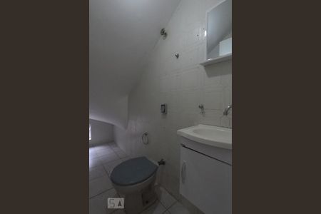 Lavabo de casa à venda com 4 quartos, 216m² em Jardim Henriqueta, Taboão da Serra