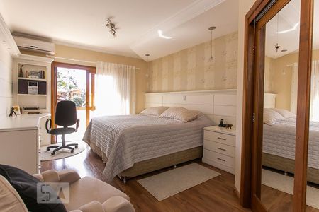 Casa à venda com 198m², 3 quartos e 2 vagas Casa à venda com 198m², 3 quartos e 2 vagasQuarto 3 suíte