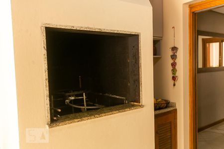 Casa à venda com 198m², 3 quartos e 2 vagas Casa à venda com 198m², 3 quartos e 2 vagasÁrea de lazer - churrasqueira