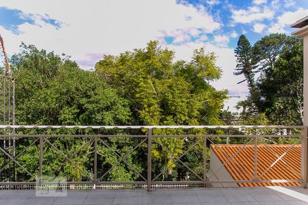 Casa à venda com 198m², 3 quartos e 2 vagas Casa à venda com 198m², 3 quartos e 2 vagasSacada Terceiro andar