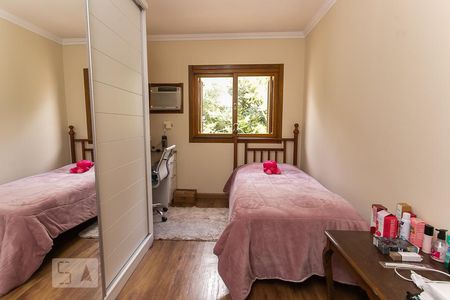 Casa à venda com 198m², 3 quartos e 2 vagas Casa à venda com 198m², 3 quartos e 2 vagasQuarto 2