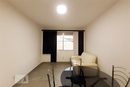 Apartamento à venda com 40m², 1 quarto e 1 vagaSala