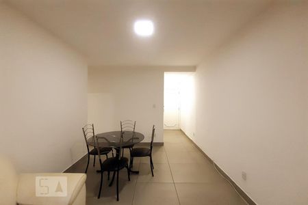 Apartamento à venda com 40m², 1 quarto e 1 vagaSala