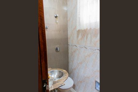Lavabo de casa à venda com 2 quartos, 240m² em Vila Pires, Santo André