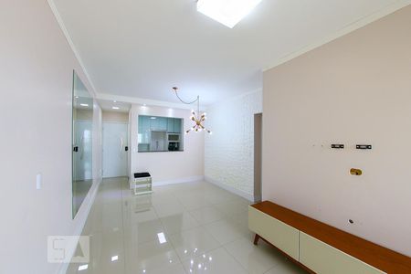 Sala de apartamento à venda com 3 quartos, 82m² em Jardim Las Vegas, Guarulhos