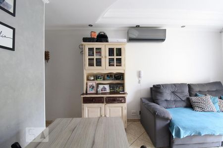 Sala de apartamento à venda com 2 quartos, 55m² em Vila Metalúrgica, Santo André