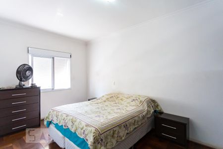 Casa à venda com 510m², 4 quartos e 3 vagas Casa à venda com 510m², 4 quartos e 3 vagasSuíte