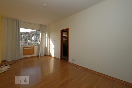 Sala de apartamento à venda com 2 quartos, 70m² em Vila Isabel, Rio de Janeiro