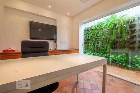 Sala 03 de casa para alugar com 5 quartos, 212m² em Jardim Paulista, São Paulo