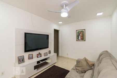 Sala de casa de condomínio à venda com 6 quartos, 650m² em Irajá, Rio de Janeiro