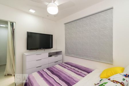 Quarto 1 de casa de condomínio à venda com 6 quartos, 650m² em Irajá, Rio de Janeiro