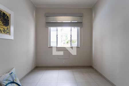 Quarto 1 de apartamento para alugar com 3 quartos, 65m² em Grajaú, Rio de Janeiro
