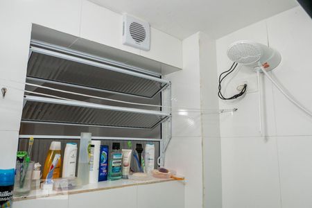 Banheiro e Área de Serviço de kitnet/studio para alugar com 1 quarto, 35m² em Aclimação, São Paulo