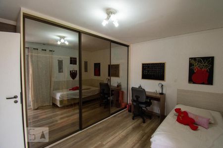 quarto 1 de casa à venda com 3 quartos, 206m² em Campo Grande, São Paulo